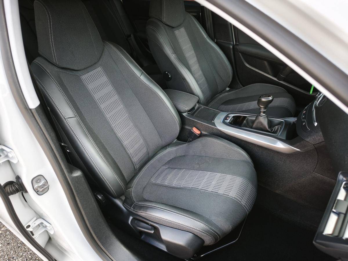peugeot-308-2020-gasolina-1199cc