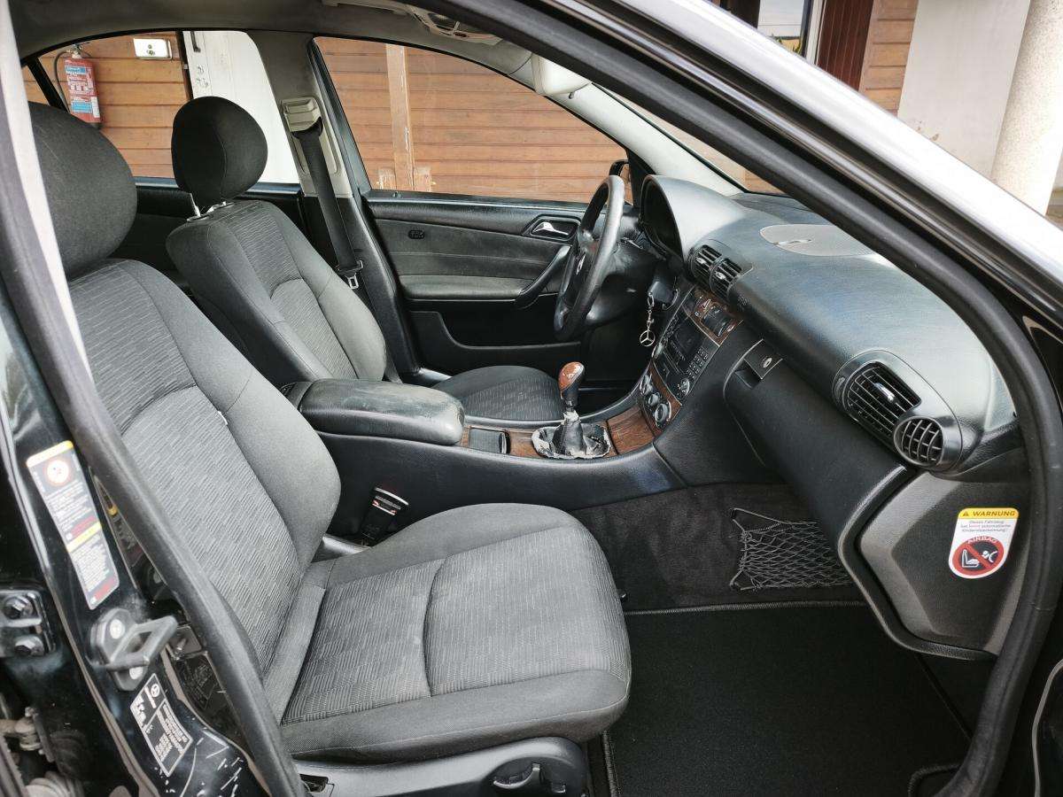 mercedes-benz-classe-c-2005-diesel-2148cc