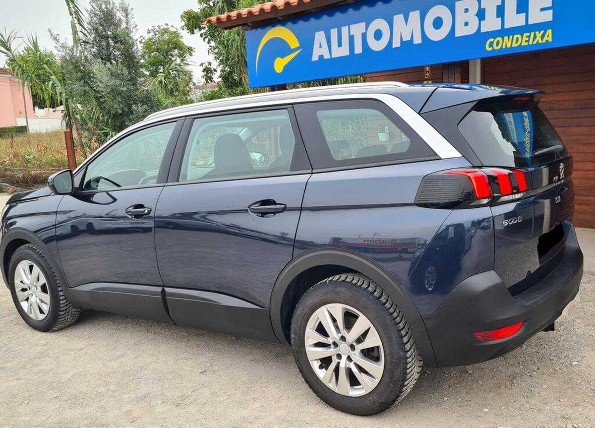 peugeot-5008-2019-diesel-1499cc