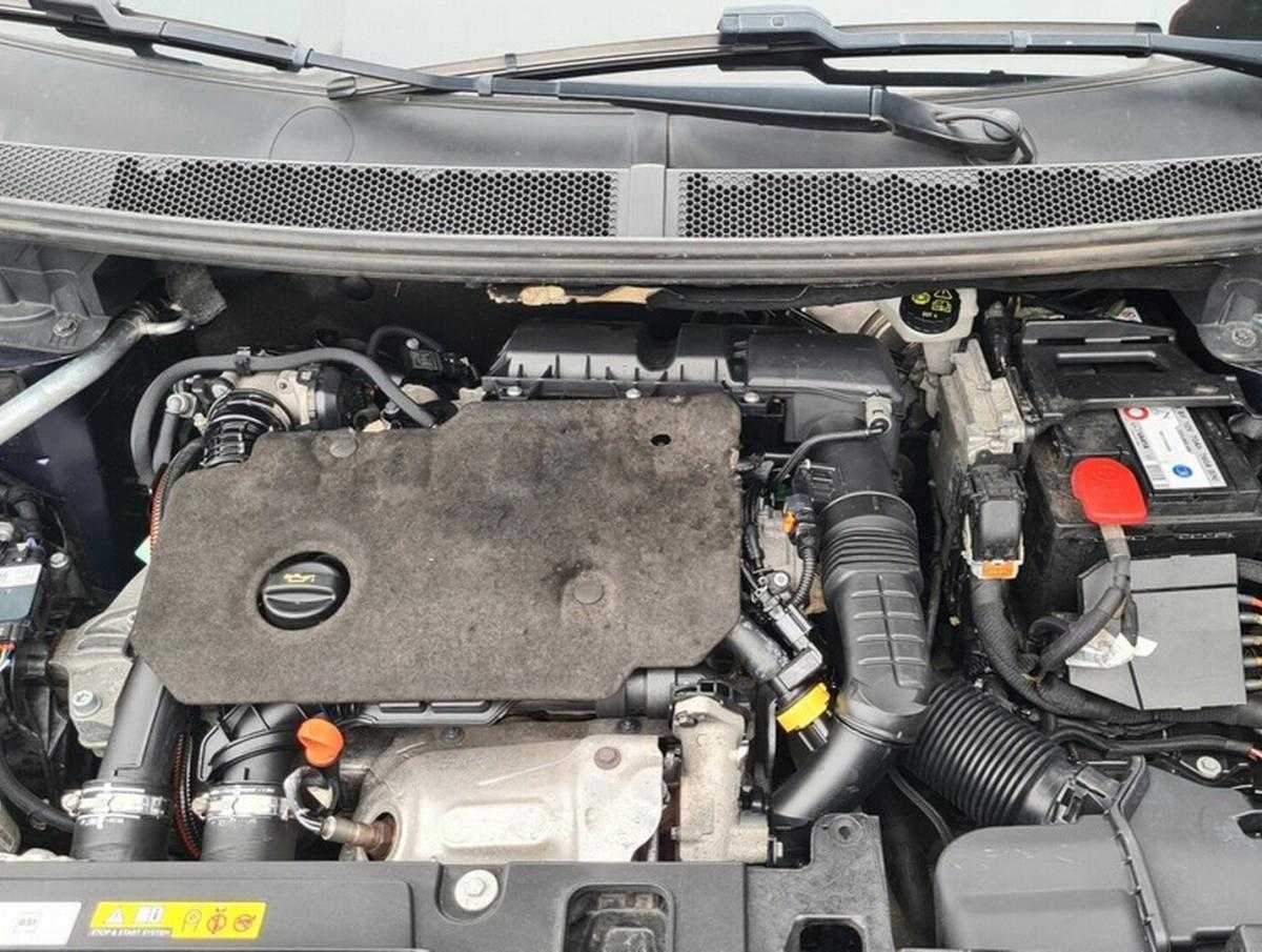 peugeot-5008-2019-diesel-1499cc