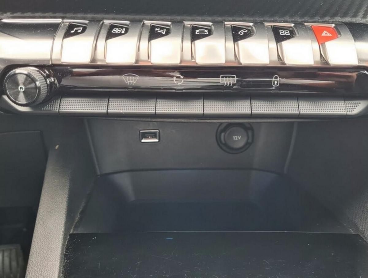 peugeot-5008-2019-diesel-1499cc