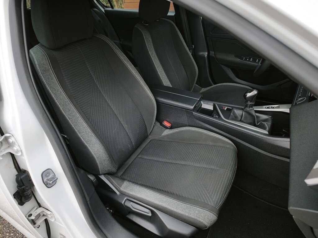 peugeot-308-2022-diesel-1499cc