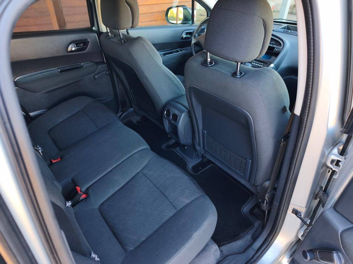 peugeot-3008-2012-diesel-1560cc