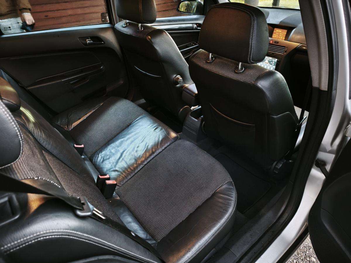 opel-astra-caravan-2005-diesel-1910cc