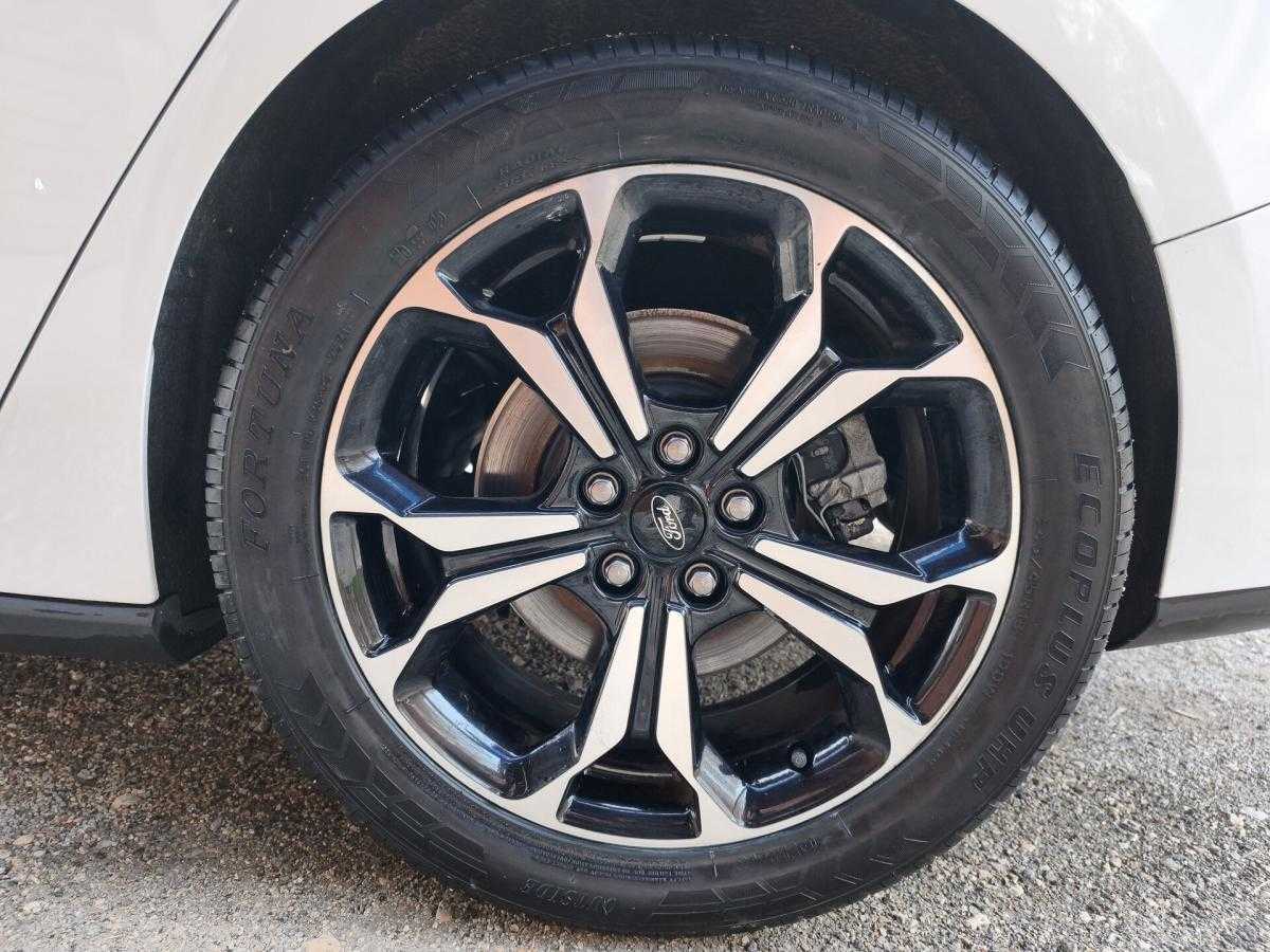 ford-focus-sw-2022-diesel-1499cc