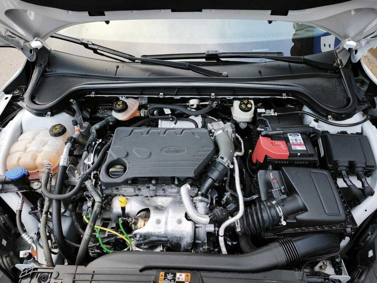ford-focus-sw-2022-diesel-1499cc