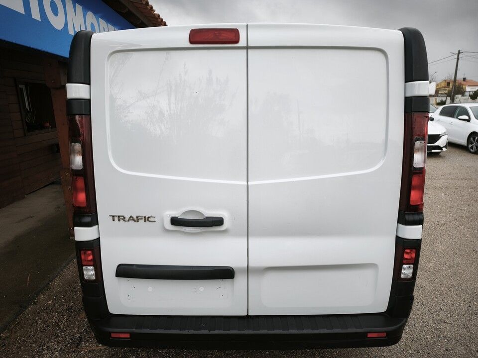 renault-trafic-2019-diesel-1598cc