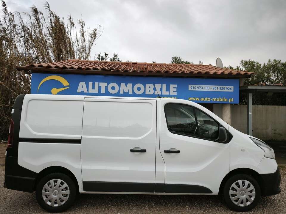 renault-trafic-2019-diesel-1598cc