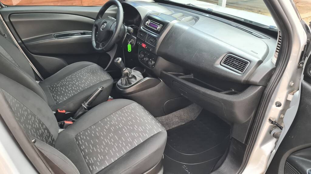 opel-combo-2017-diesel-1248cc