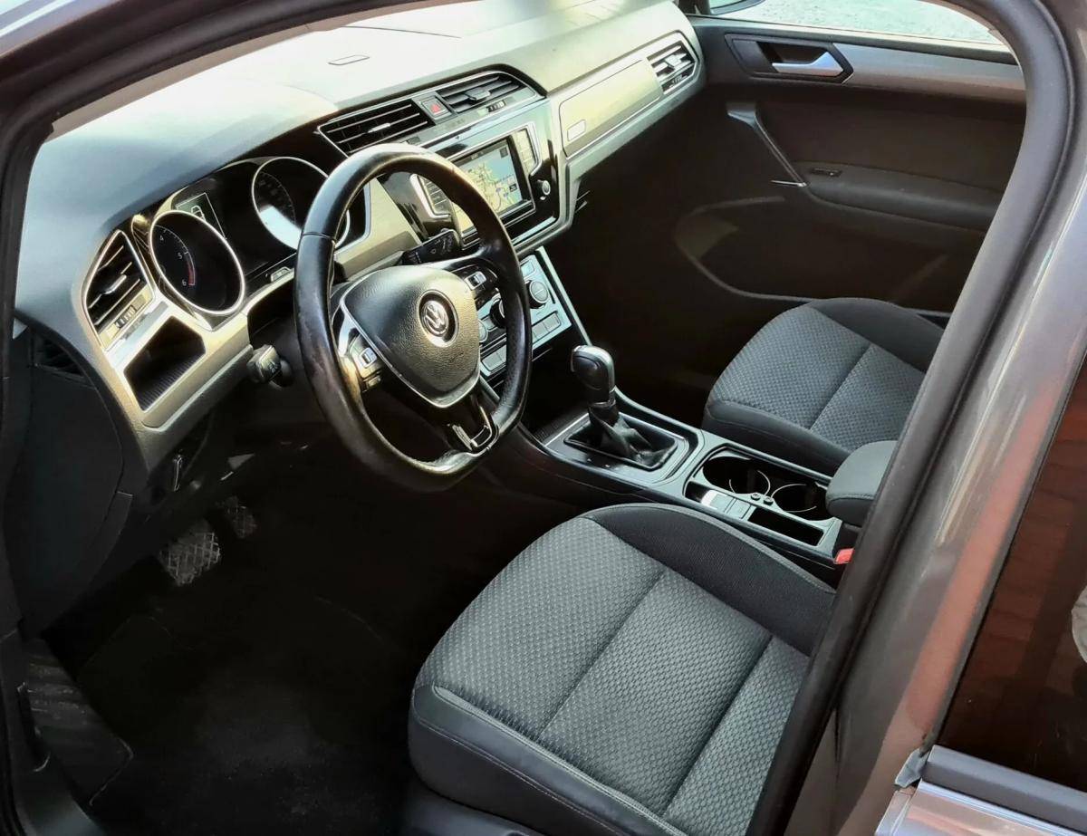 volkswagen-touran-2016-diesel-1598cc
