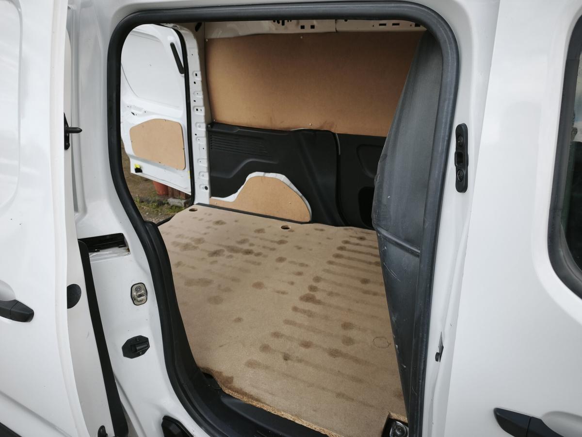 citroen-berlingo-2021-diesel-1499cc