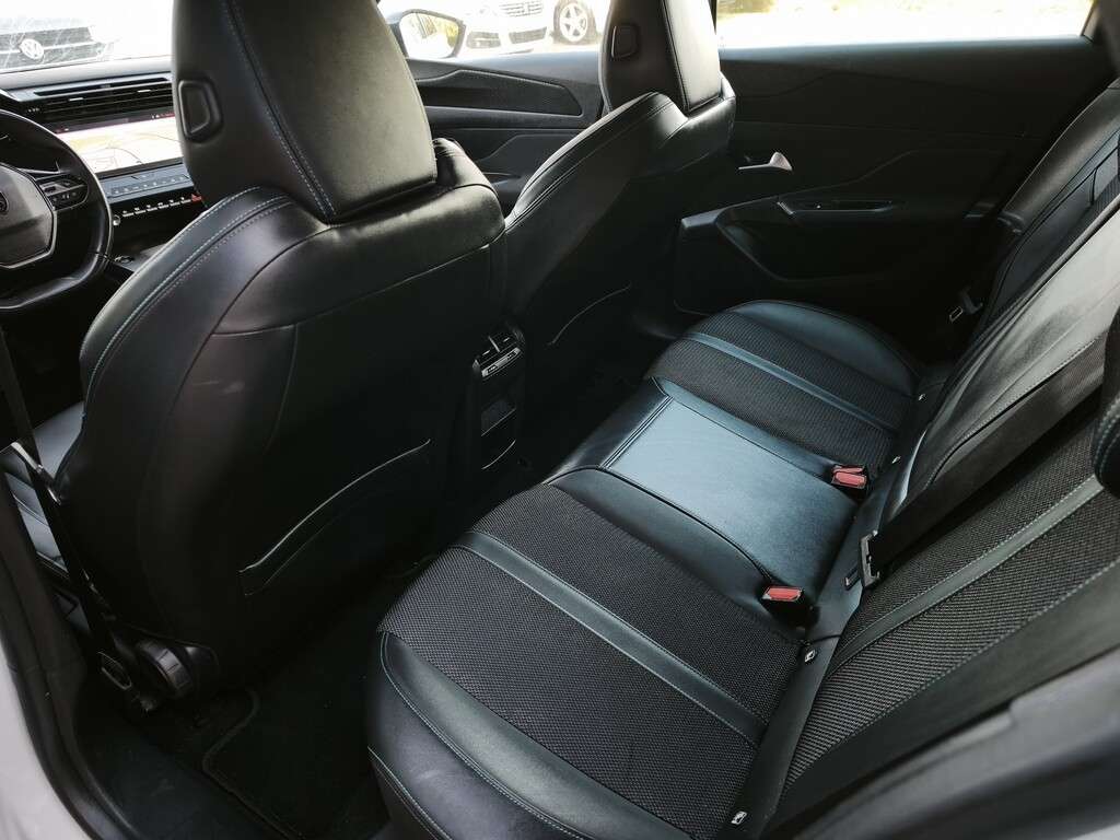 peugeot-308-sw-2022-gasolina-1199cc