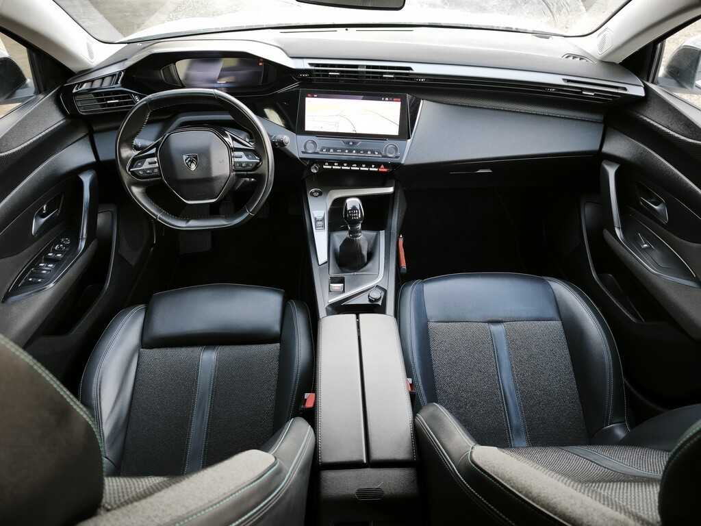 peugeot-308-sw-2022-gasolina-1199cc
