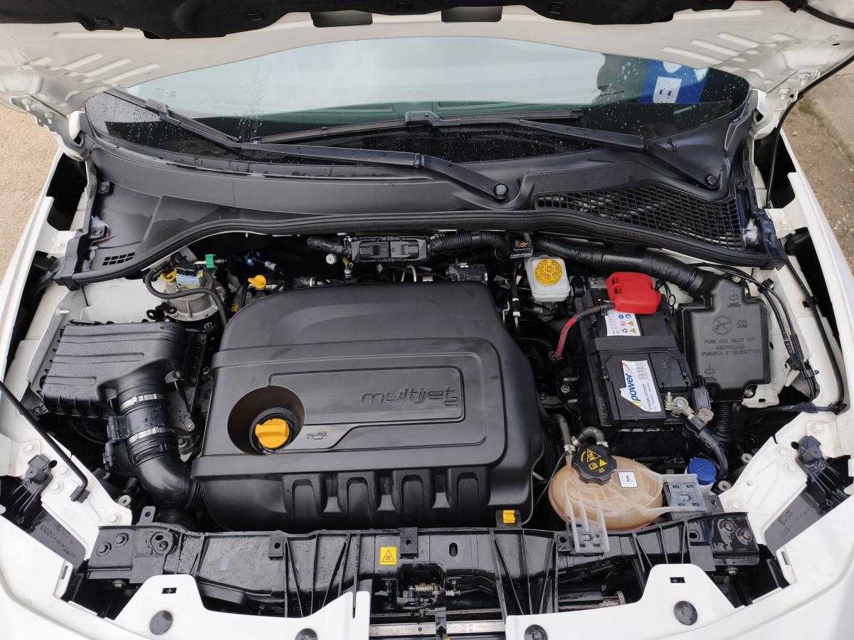 fiat-tipo-station-wagon-2019-diesel-1248cc