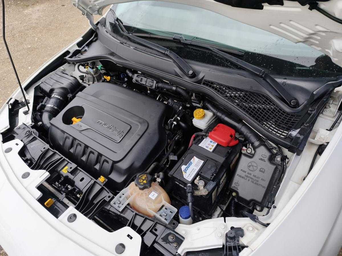 fiat-tipo-station-wagon-2019-diesel-1248cc