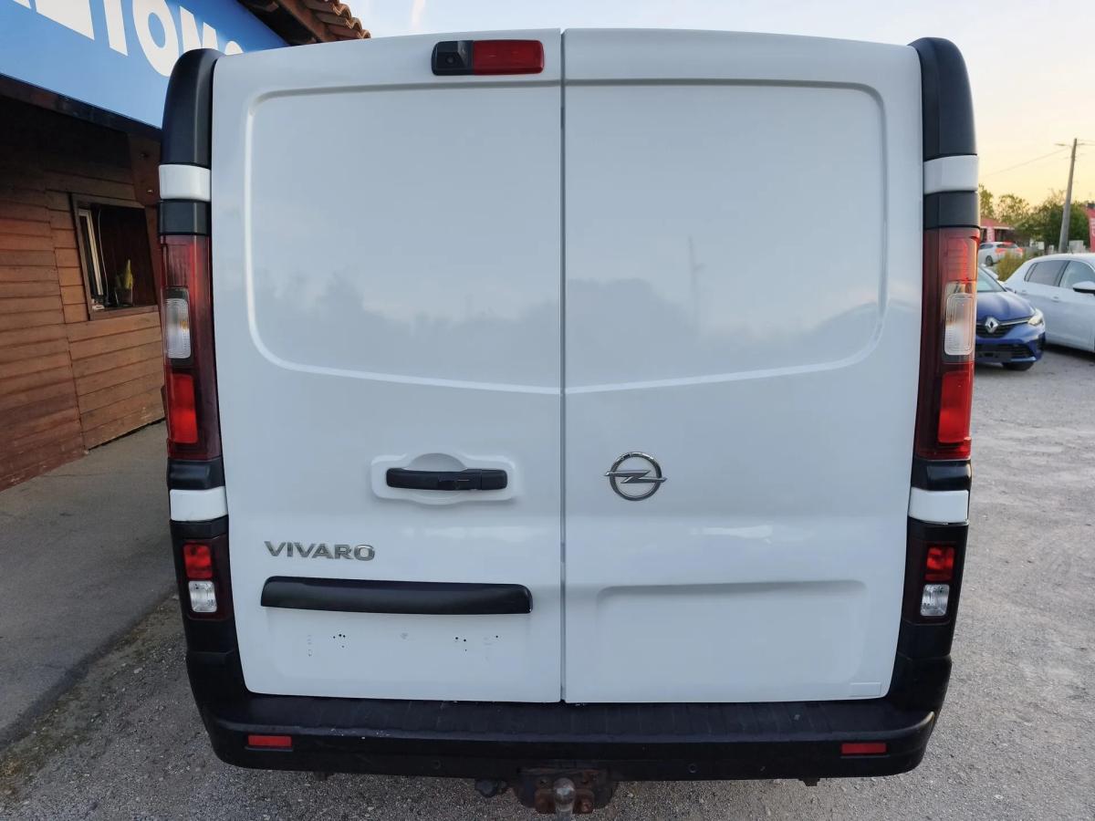 opel-vivaro-2016-diesel-1598cc