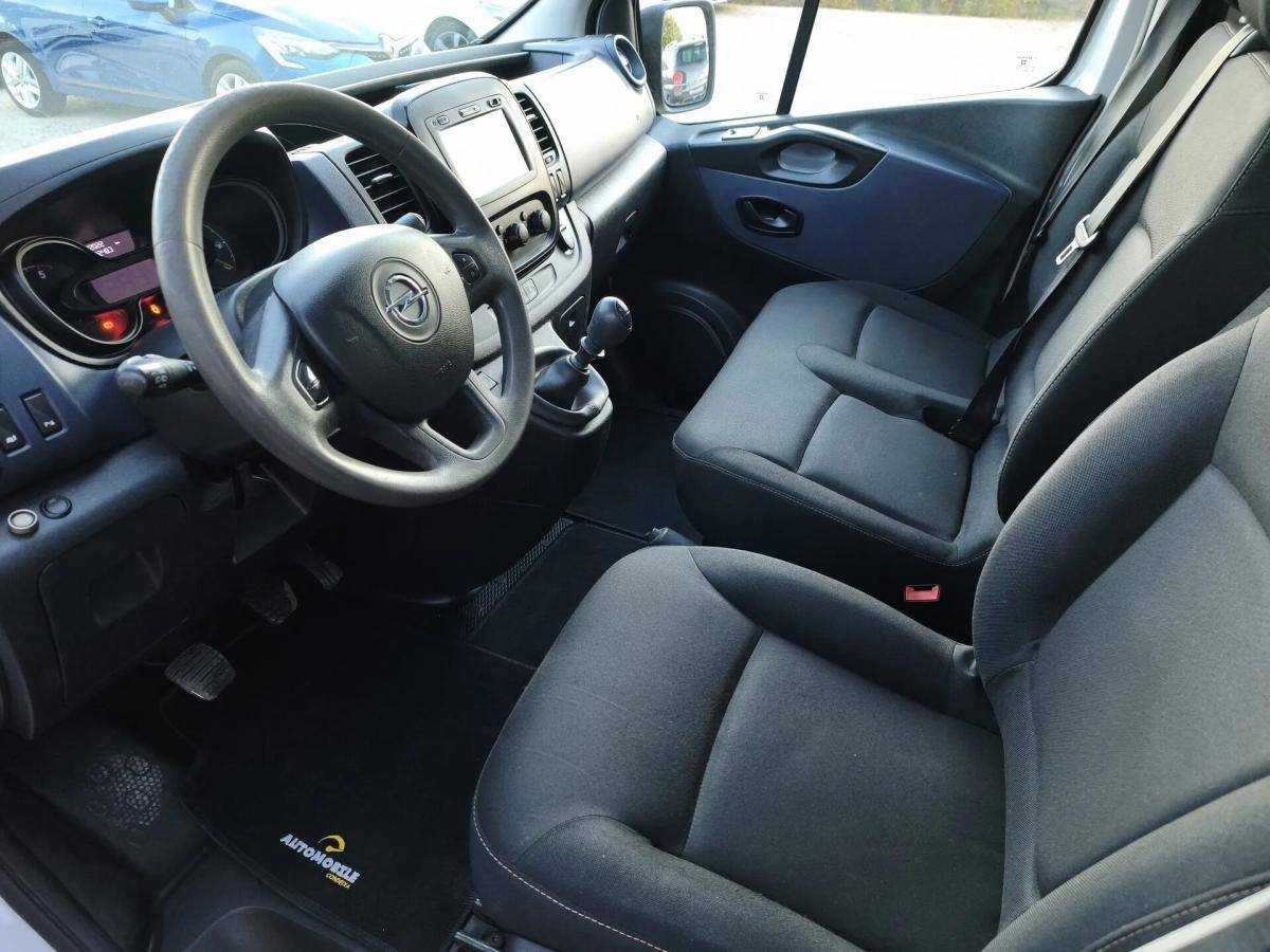 opel-vivaro-2016-diesel-1598cc
