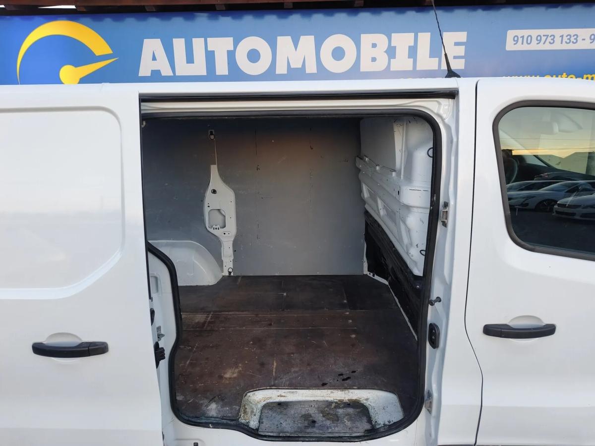 opel-vivaro-2016-diesel-1598cc