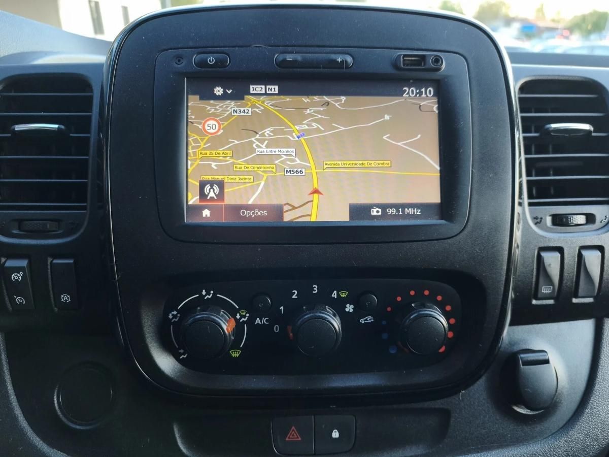 opel-vivaro-2016-diesel-1598cc