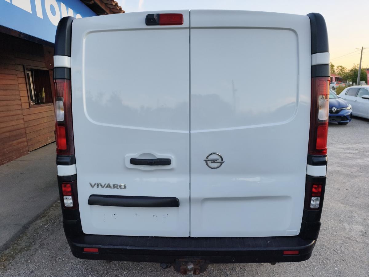 opel-vivaro-2016-diesel-1598cc