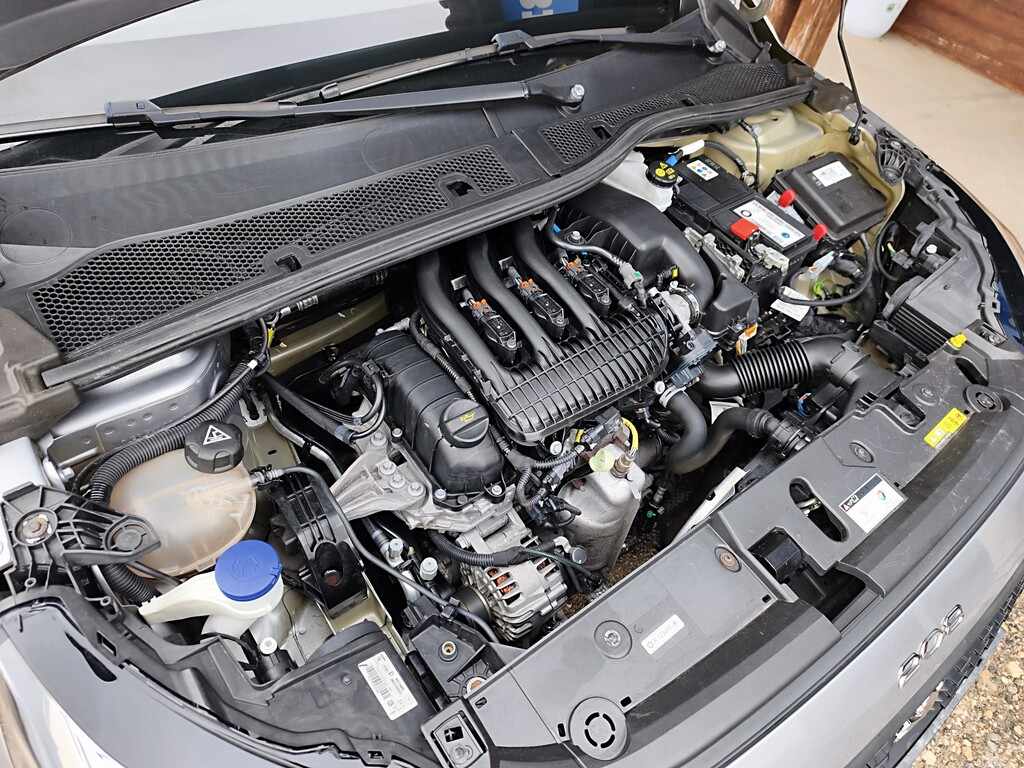 peugeot-208-1-2-puretech-2023-gasolina-1199cc