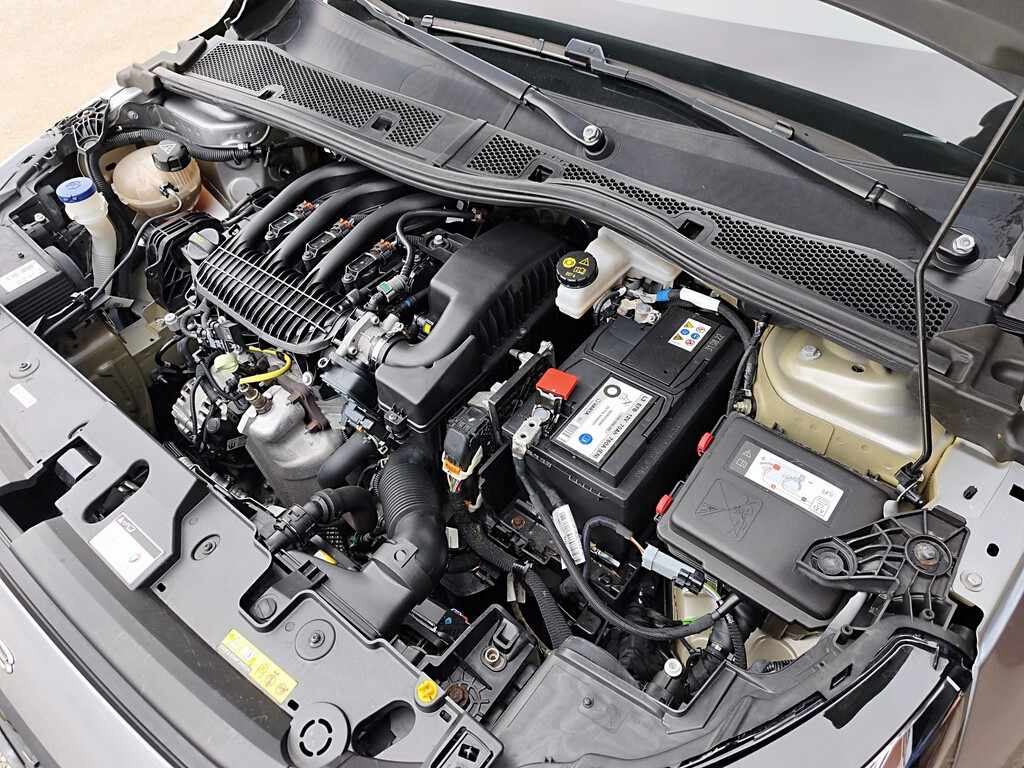 peugeot-208-1-2-puretech-2023-gasolina-1199cc