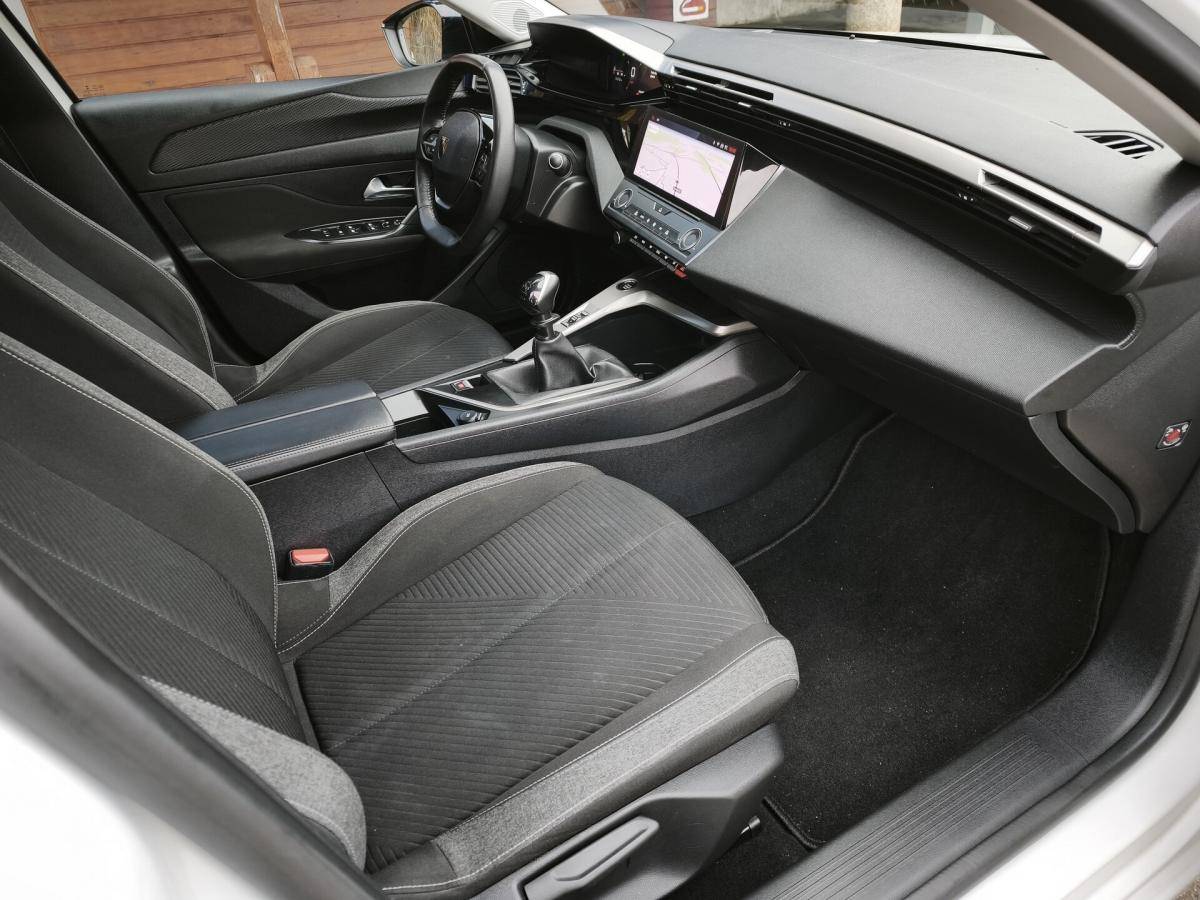 peugeot-308-2022-diesel-1499cc