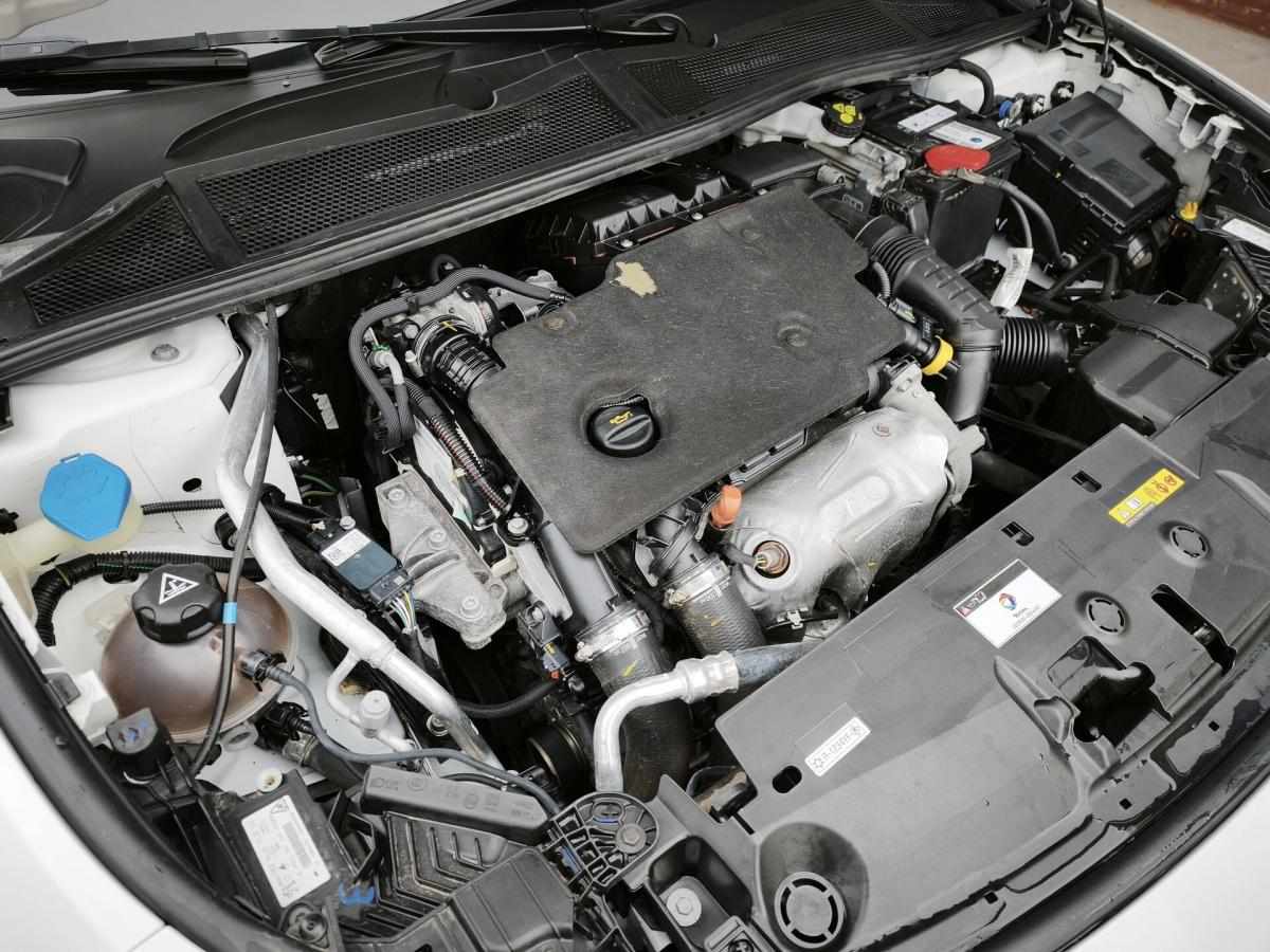 peugeot-308-2022-diesel-1499cc