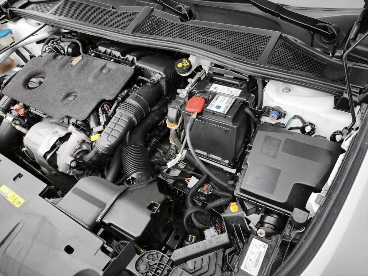 peugeot-308-2022-diesel-1499cc