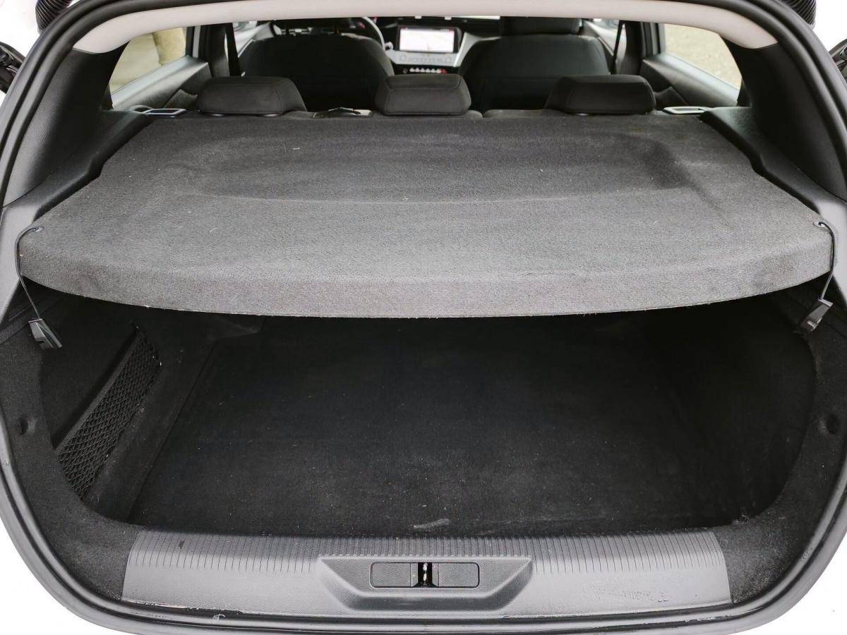peugeot-308-2022-diesel-1499cc