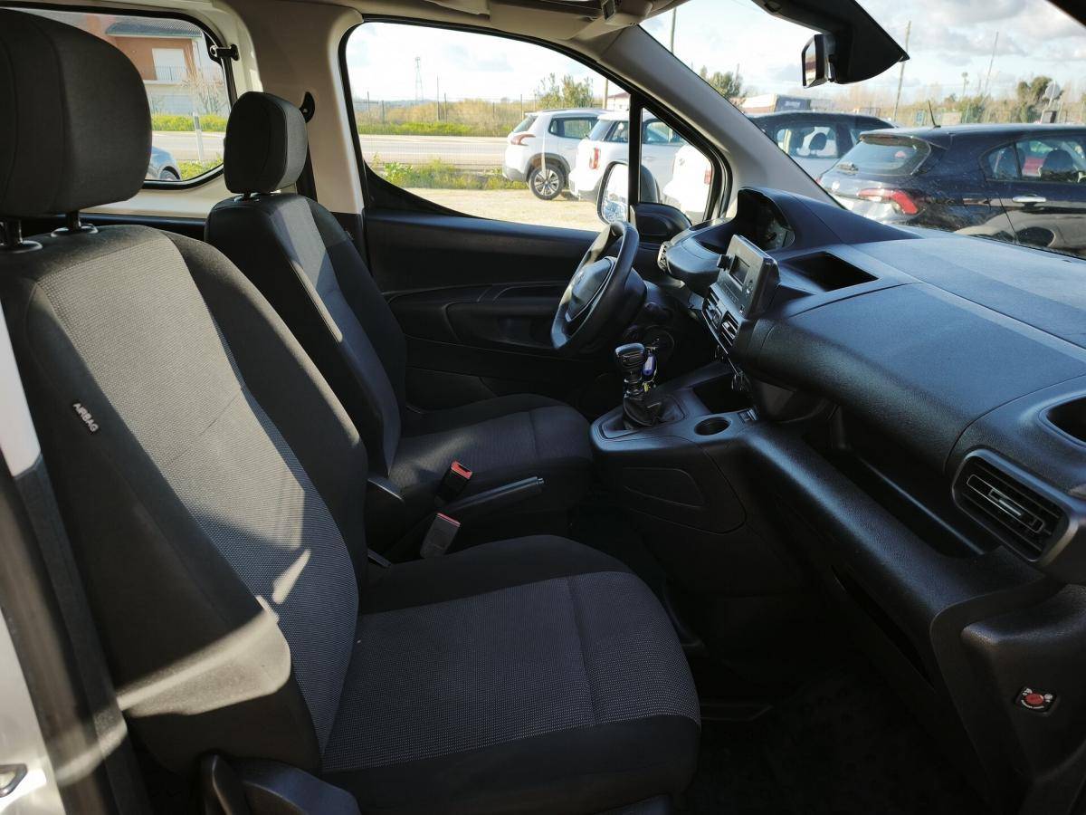 peugeot-rifter-2021-diesel-1499cc