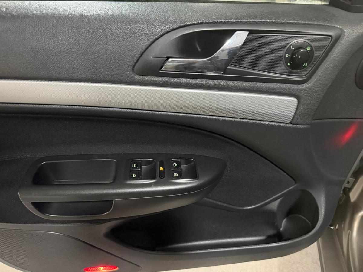 skoda-octavia-1-6-tdi-2011-diesel-1598cc