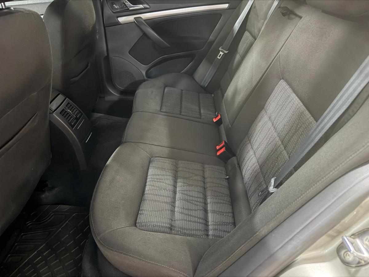 skoda-octavia-1-6-tdi-2011-diesel-1598cc