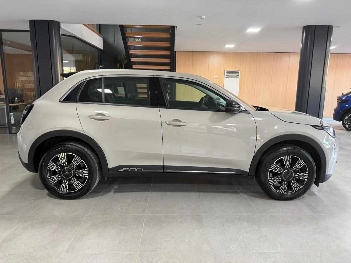 fiat-600-1-2-mild-hybrid-2025-gasolina-1199cc