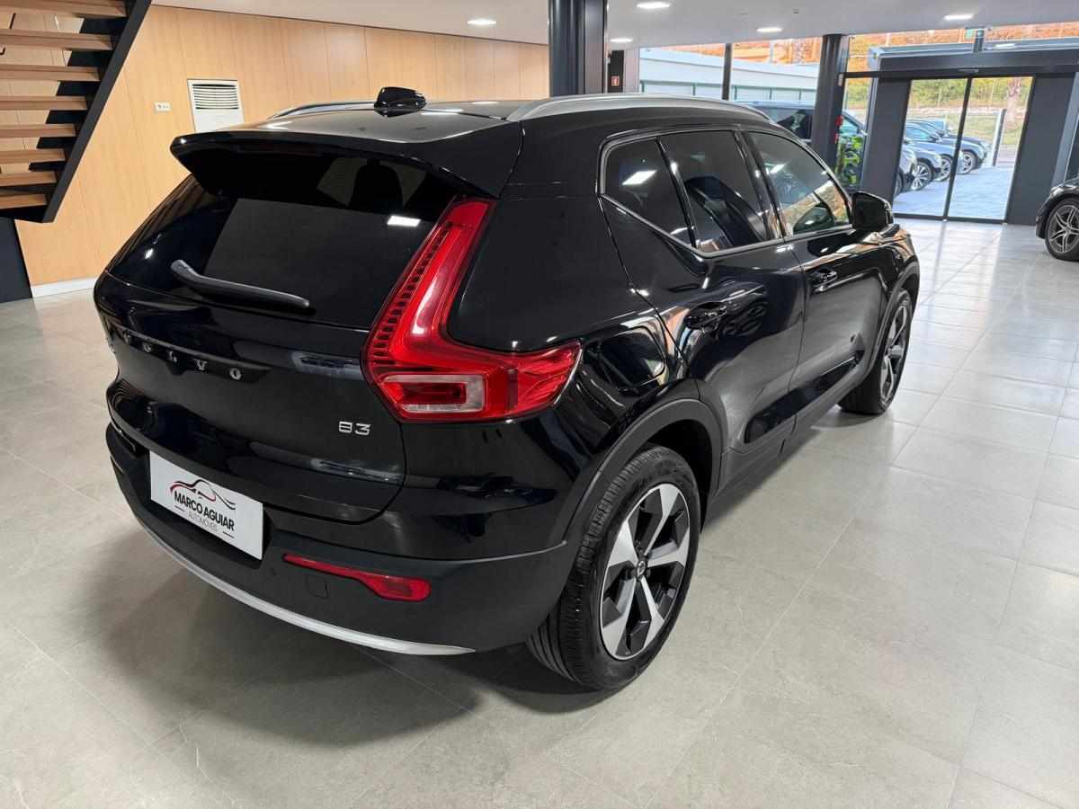 volvo-xc40-b3-2025-gasolina-1969cc