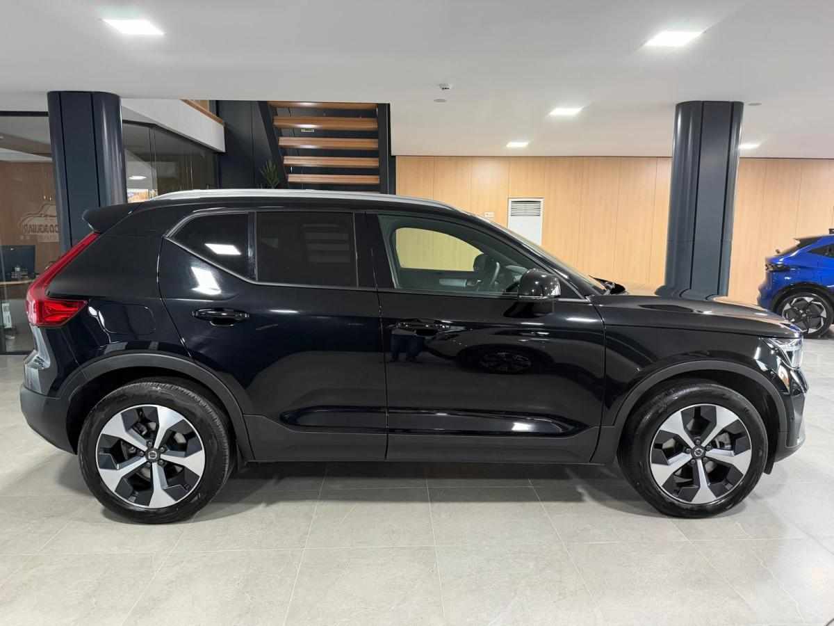 volvo-xc40-b3-2025-gasolina-1969cc