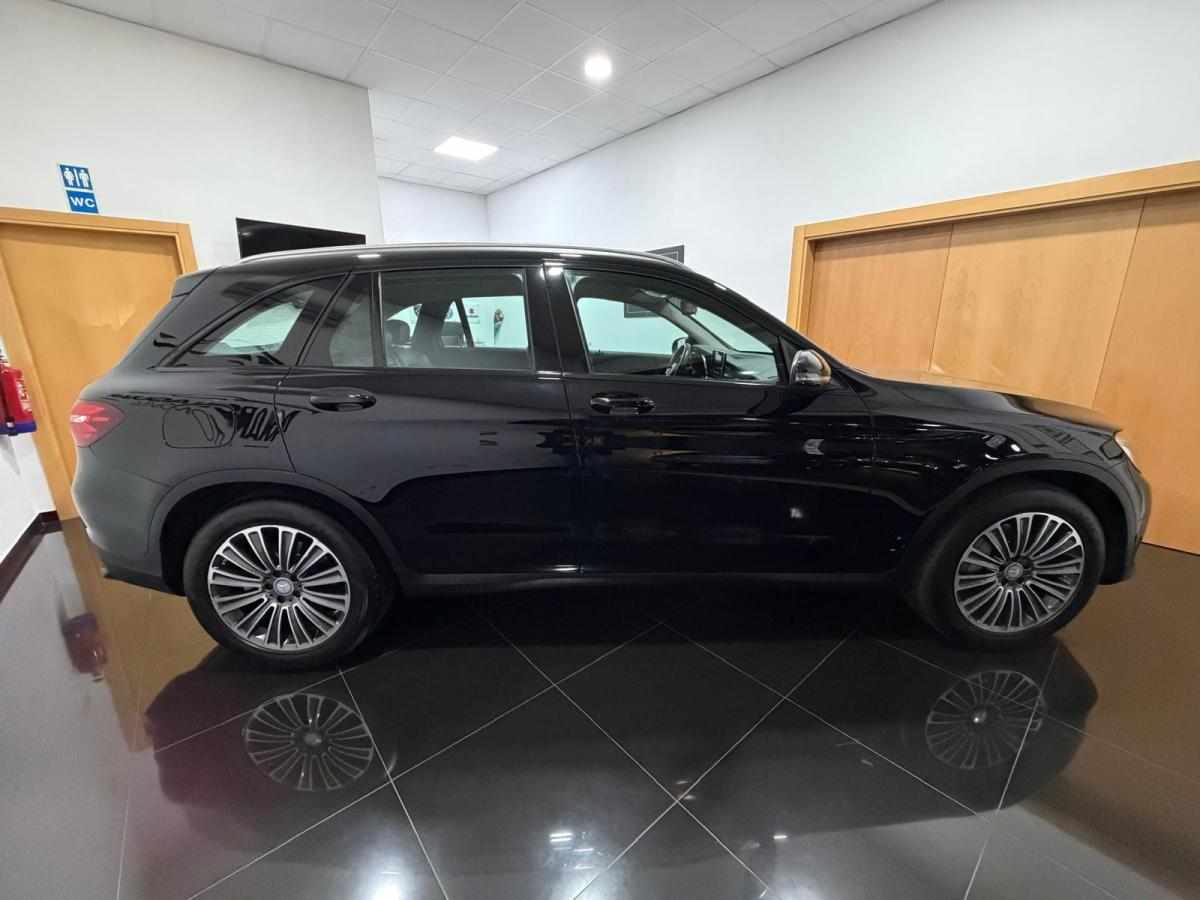 mercedes-benz-glc-250-d-2-1-4matic-2016-diesel-2143cc