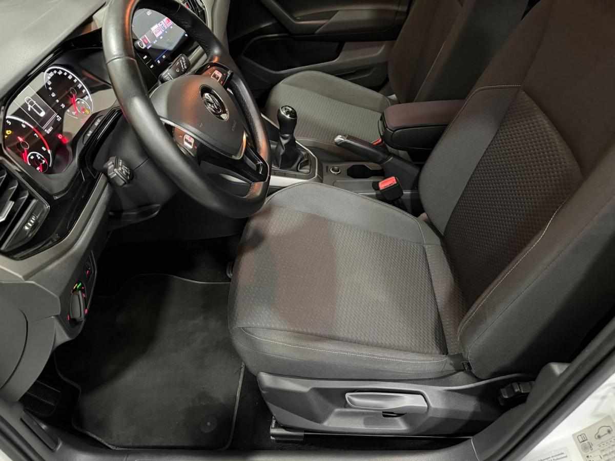 volkswagen-polo-1-0-2017-gasolina-999cc