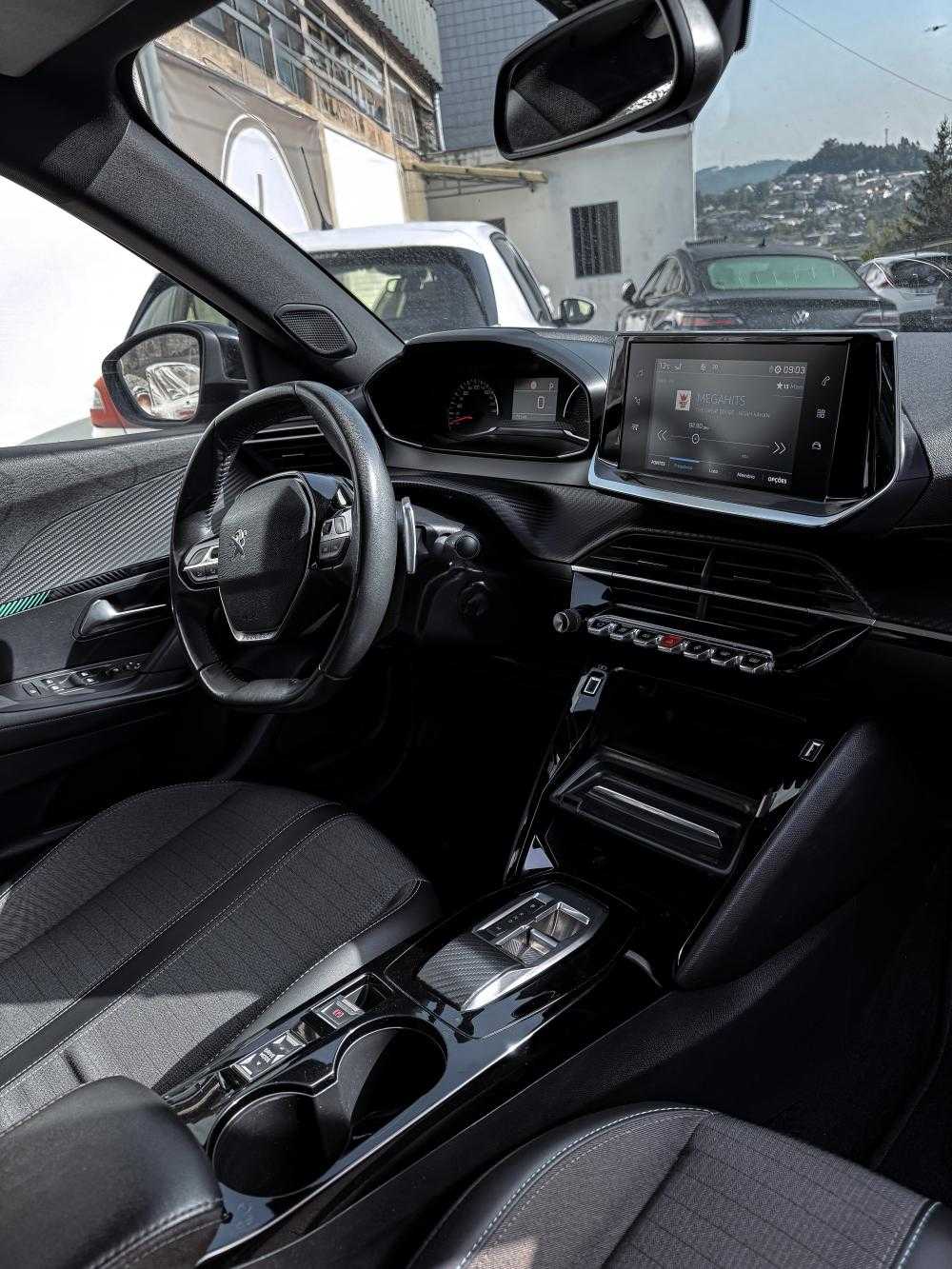 peugeot-2008-2023-diesel-1499cc
