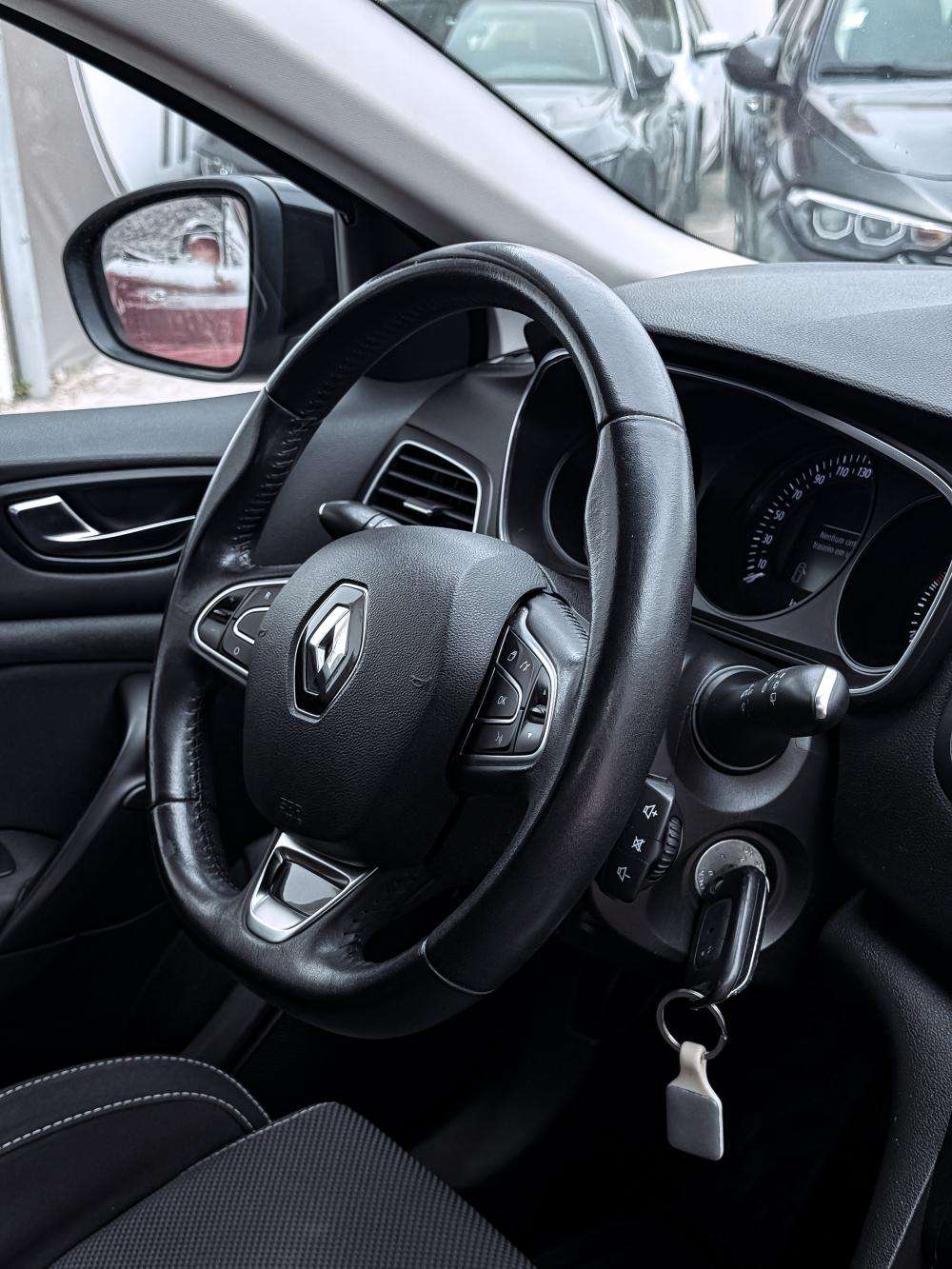 renault-megane-sport-tourer-2017-diesel-1461cc