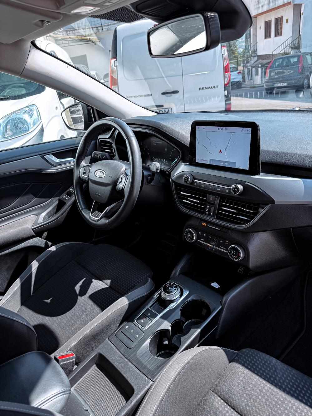 ford-focus-2022-diesel-1499cc