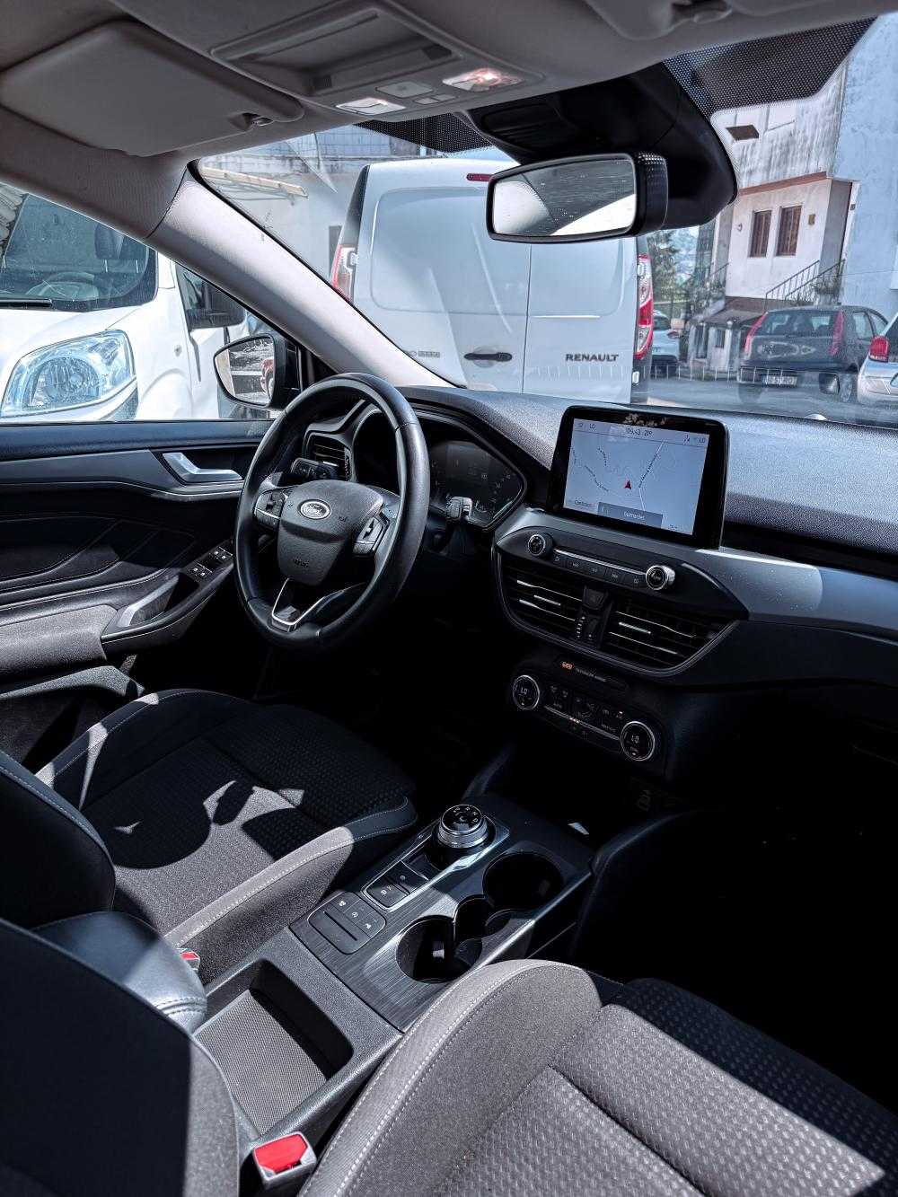 ford-focus-2022-diesel-1499cc