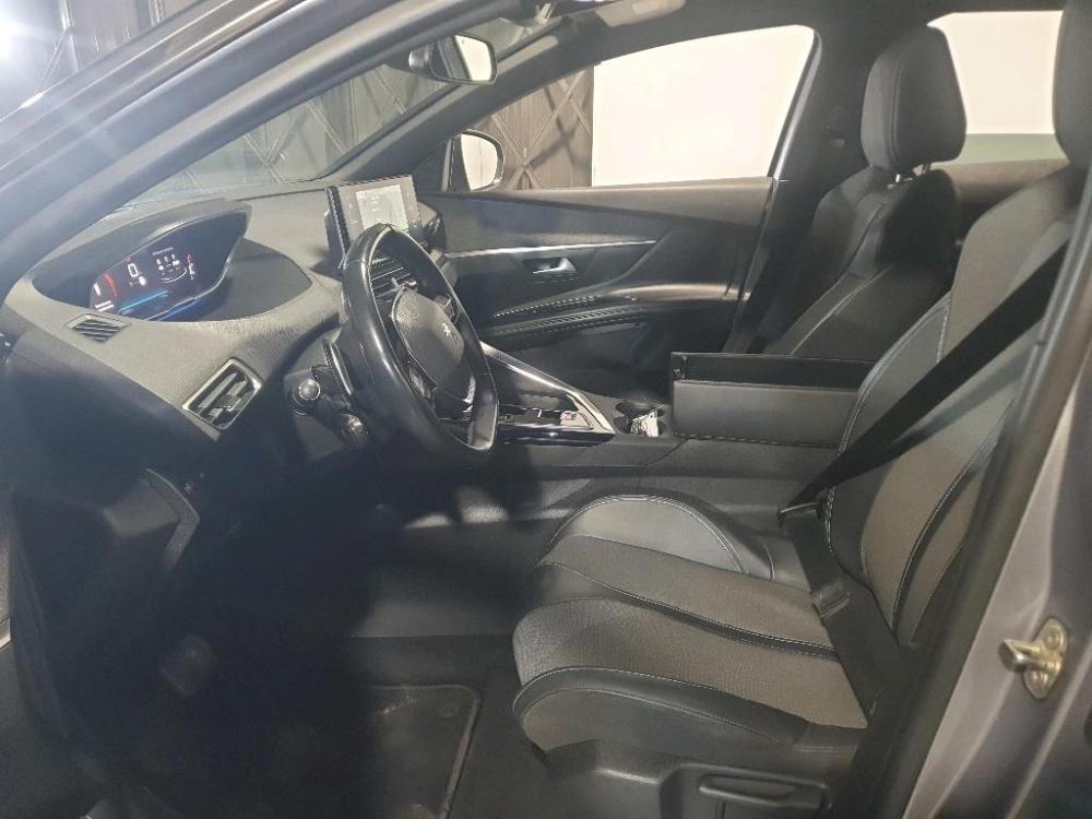 peugeot-3008-2023-diesel-1499cc