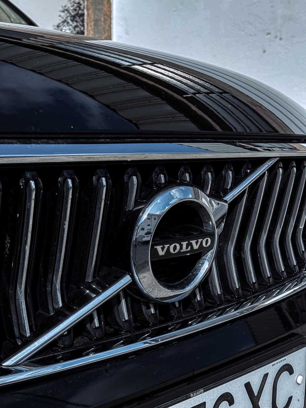 volvo-xc40-2021-hibrido-a-gasolina-1477cc