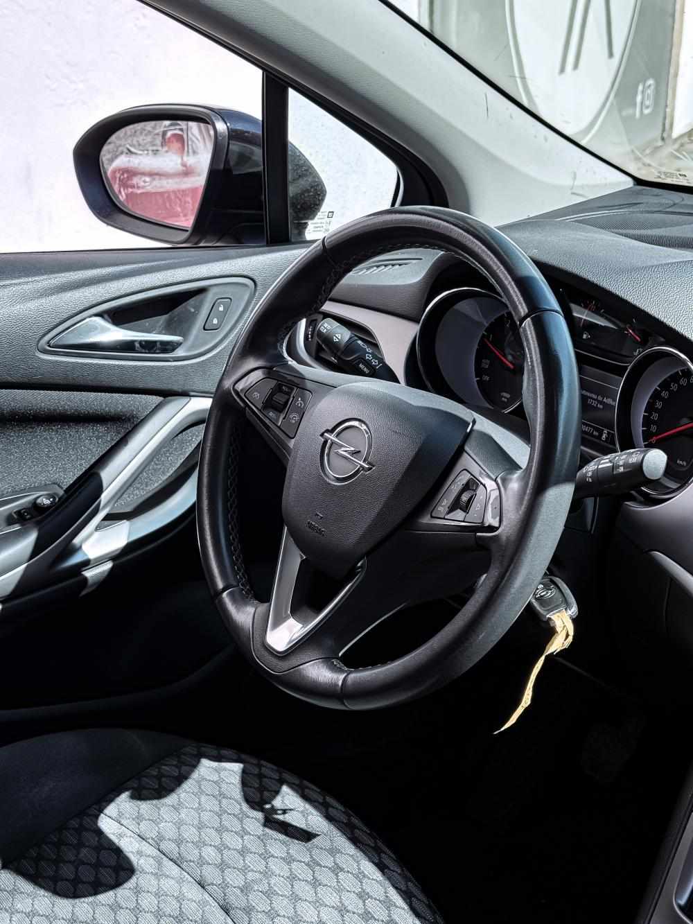 opel-astra-2021-diesel-1496cc