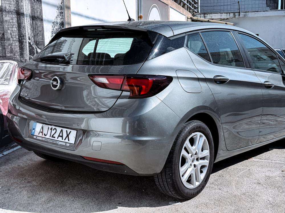 opel-astra-2021-diesel-1496cc