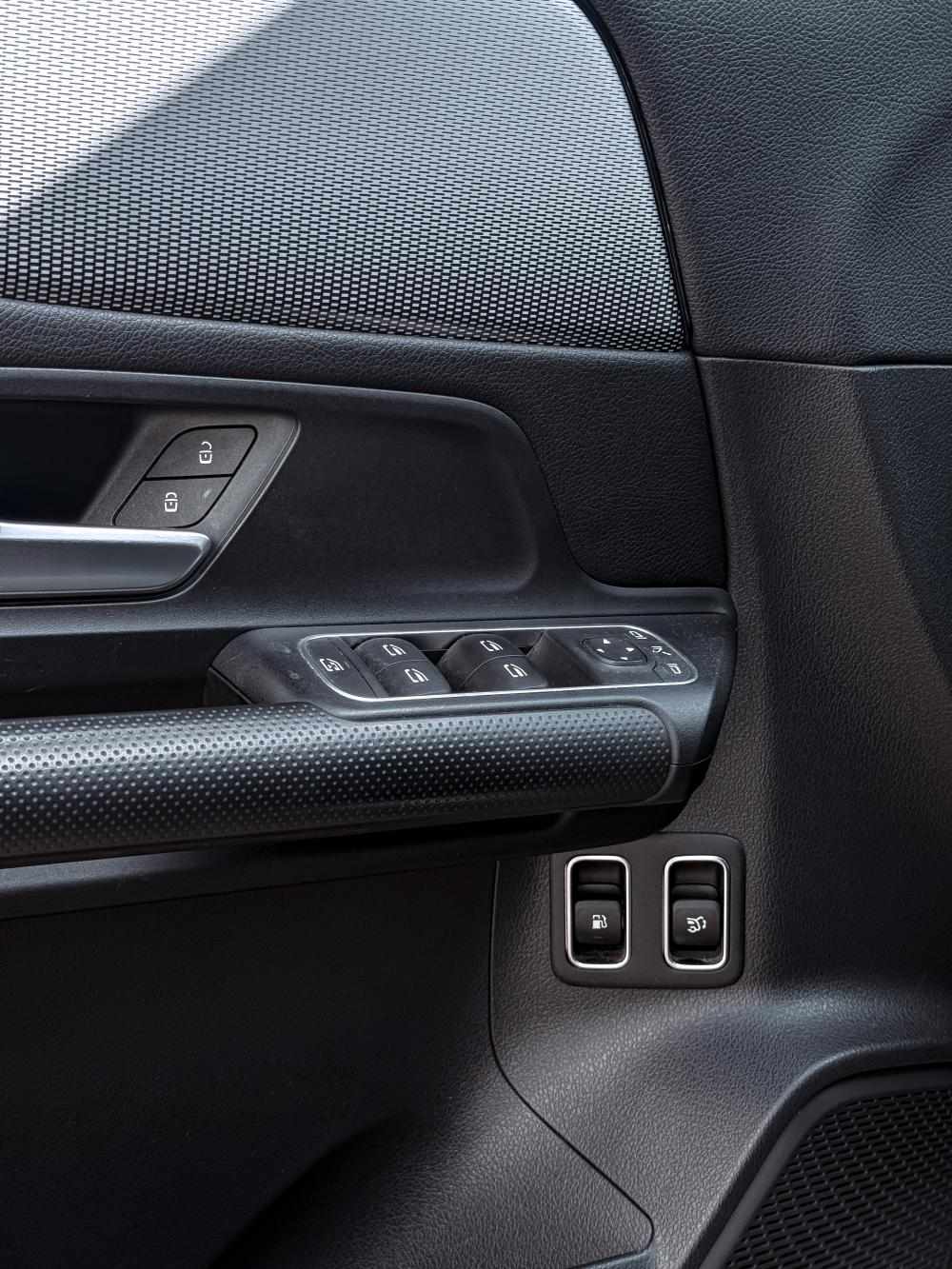 mercedes-benz-classe-b-2022-hibrido-a-gasolina-1332cc