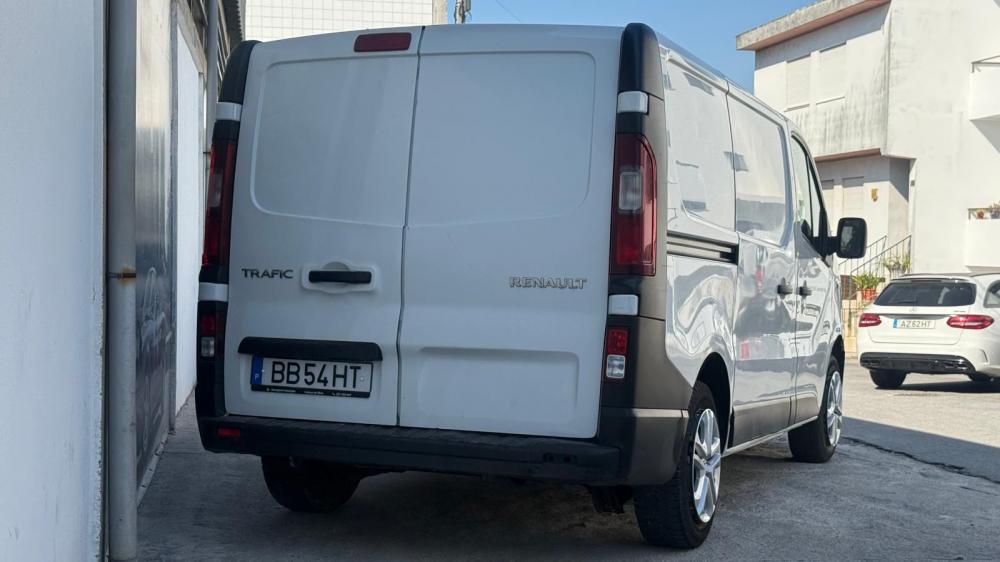 renault-trafic-2019-diesel-1598cc