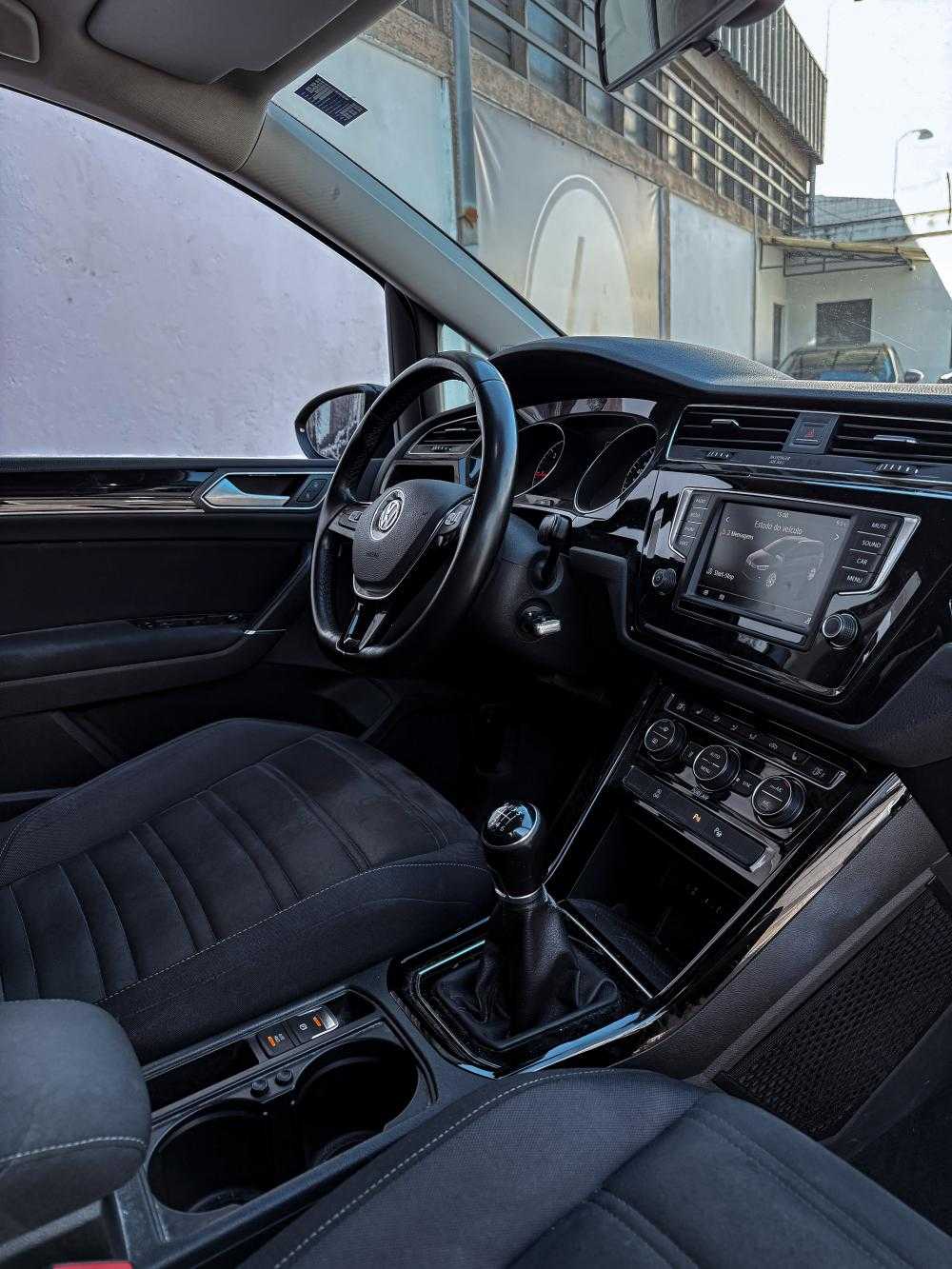 volkswagen-touran-2016-diesel-1968cc