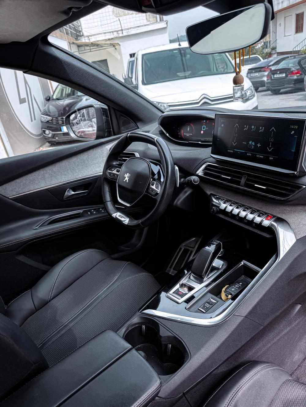 peugeot-3008-2022-hibrido-a-gasolina-1598cc